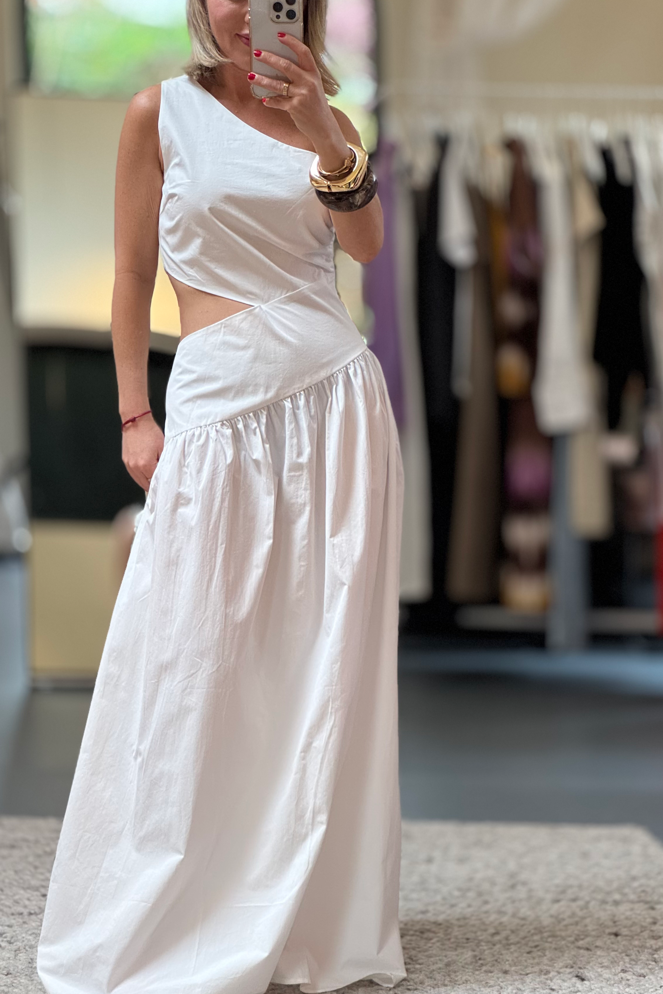 Witte lange jurk met open zijkant